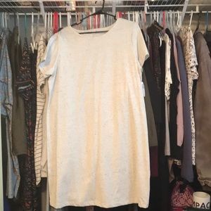 Cream T-shirt dress size XL